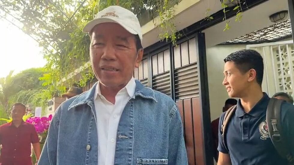 pdip ragukan klaim jokowi