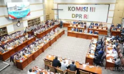 polisi di jabatan sipil dan relasi DPR Polri