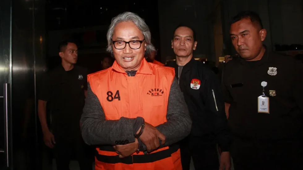 rangkap jabatan pejabat pajak